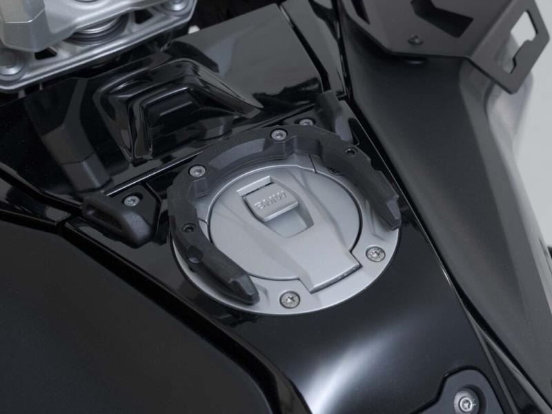 SW Motech Anello serbatoio PRO
 BMW R1300GS Adv 24/25 Nero - flangia attacco borsa serbatoio