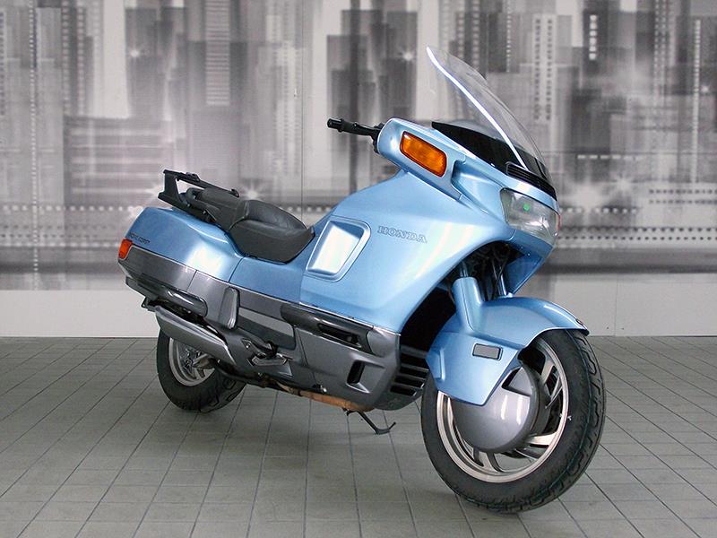 Honda PC 800 Azzurro usata - moto epoca