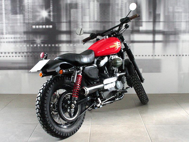Harley Davidson XL 1200 Sportster Nightster colore rosso/nero usato in  vendita