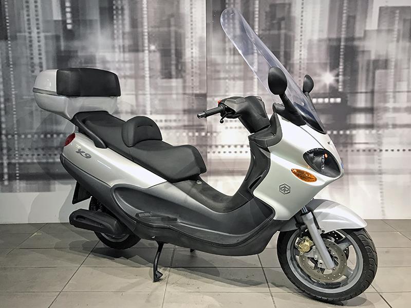 Piaggio X9 250 Grigio usata - moto scooter maxiscooter