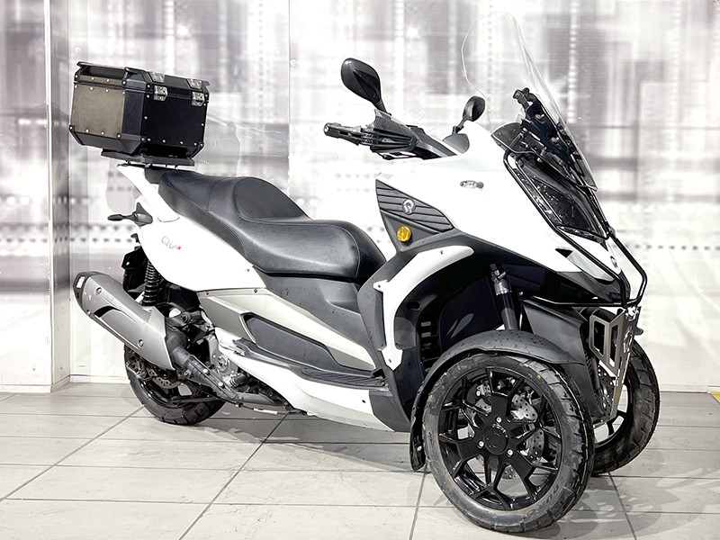 Quadro QV3 White aziendale - moto 3 o 4 ruote