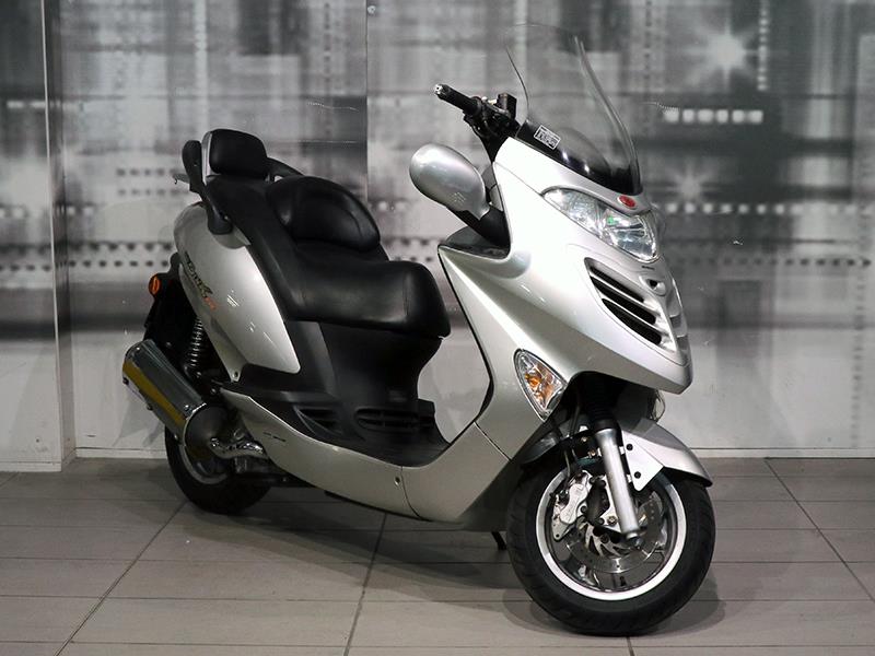Kymco Grand Dink 250 Grigio usata - moto scooter maxiscooter