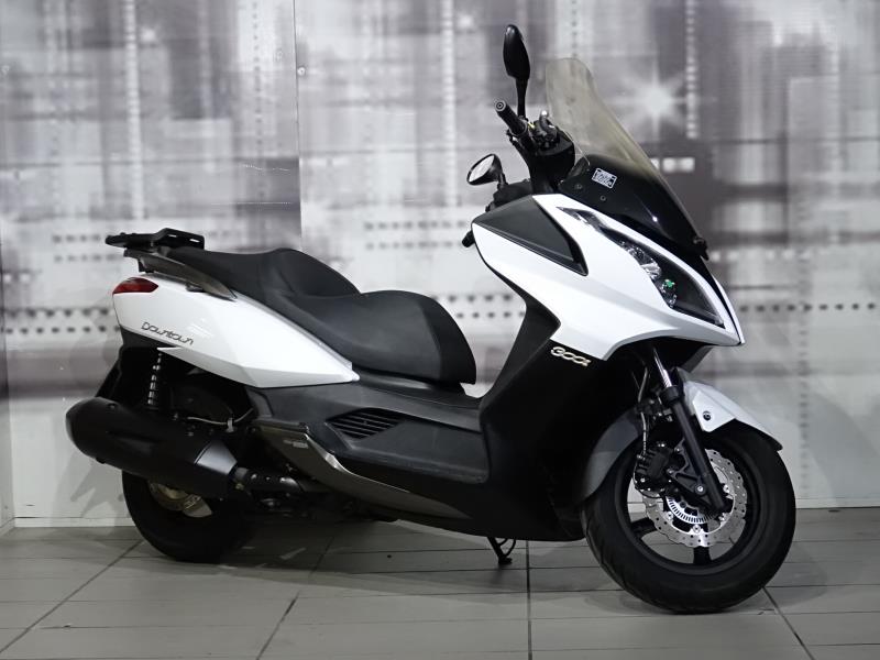 Kymco Downtown 300i colore bianco usato in vendita