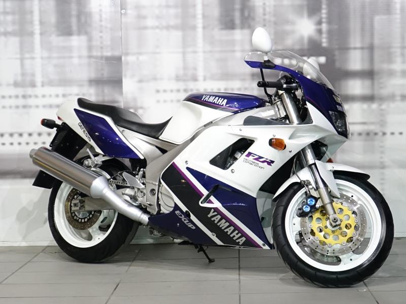Yamaha FZR 1000 Ex Up Bianco/Blu usata - moto epoca