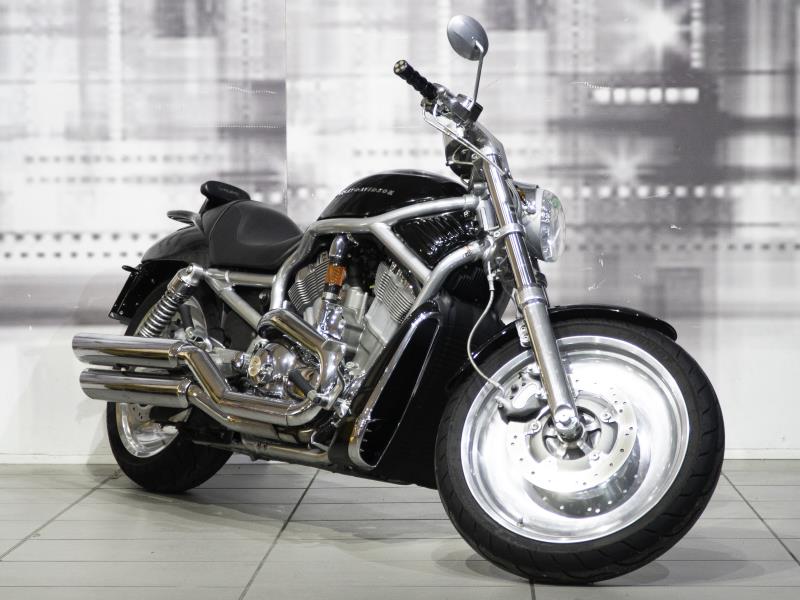 Harley Davidson V-Rod 1130 VRSCA colore nero usato in vendita