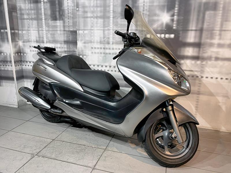 Yamaha Majesty 400 Grigio usata - moto scooter maxiscooter