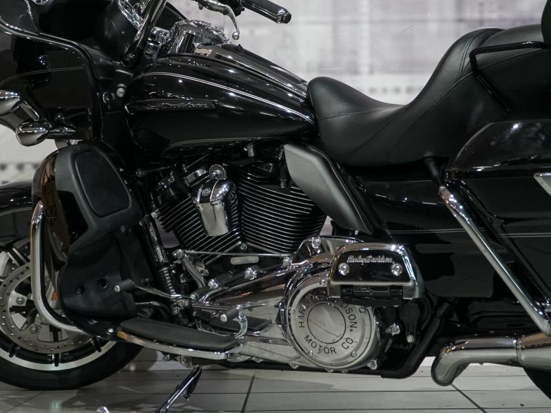 Harley Davidson Road Glide 107 Ultra Abs colore nero usato in vendita