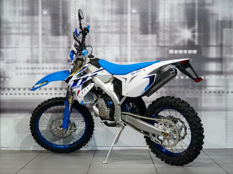 TM Moto EN 125 Fi colore bianco/blu nuovo in vendita