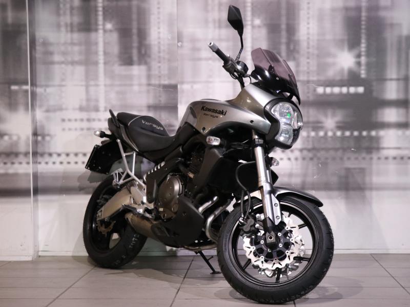 Kawasaki Versys 650 Silver usata - moto crossover