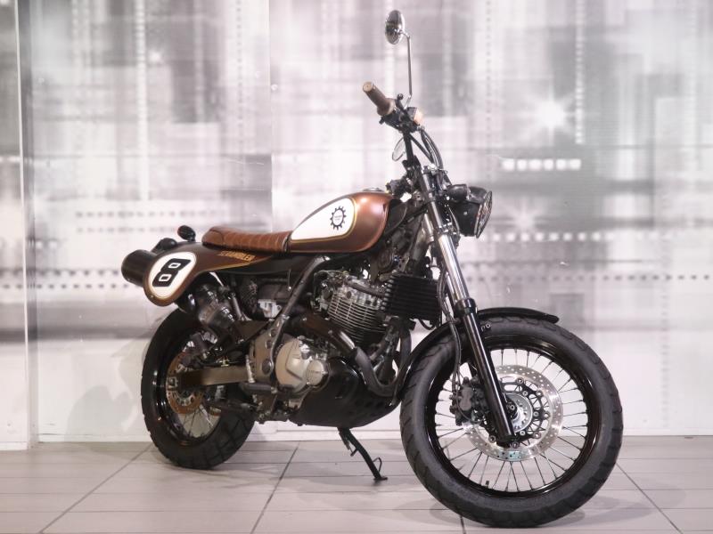 Suzuki Freewind 650 Marrone/Nero usata - moto enduro