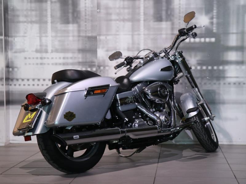 Harley Davidson Dyna Switchback 1690 colore grigio usato in vendita