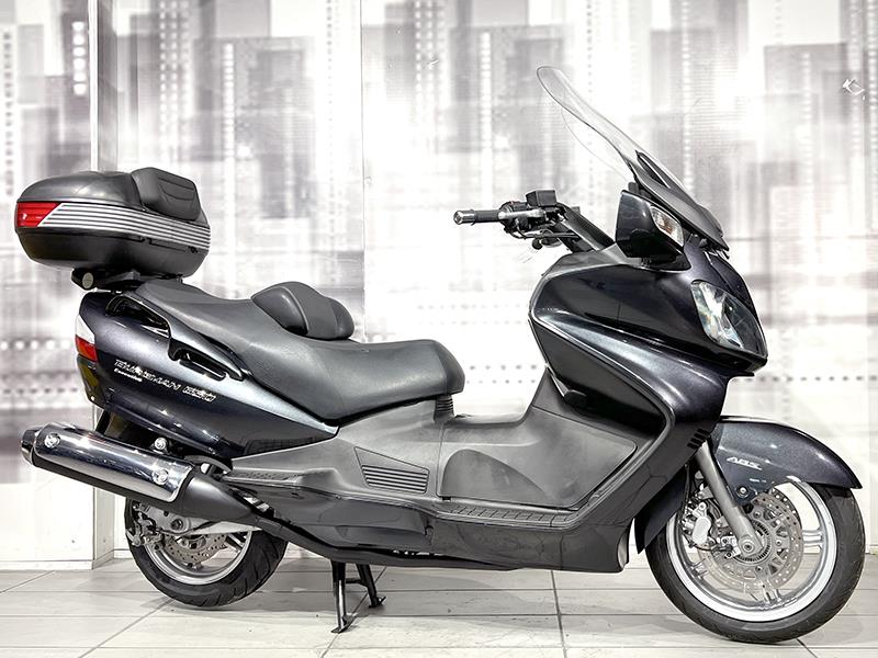 Suzuki Burgman 650 Executive Nero usata - moto scooter maxiscooter