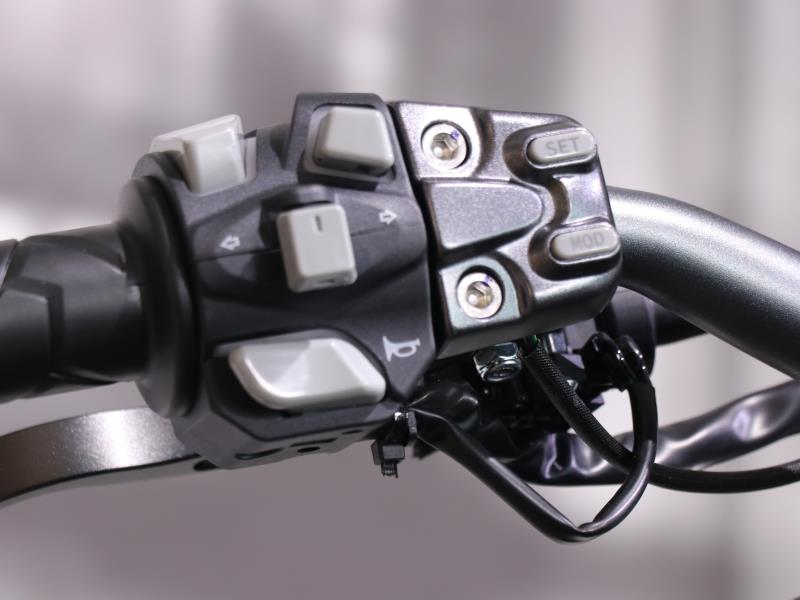 zontes-zt-350-gk-colore-black-gold-nuovo-in-vendita