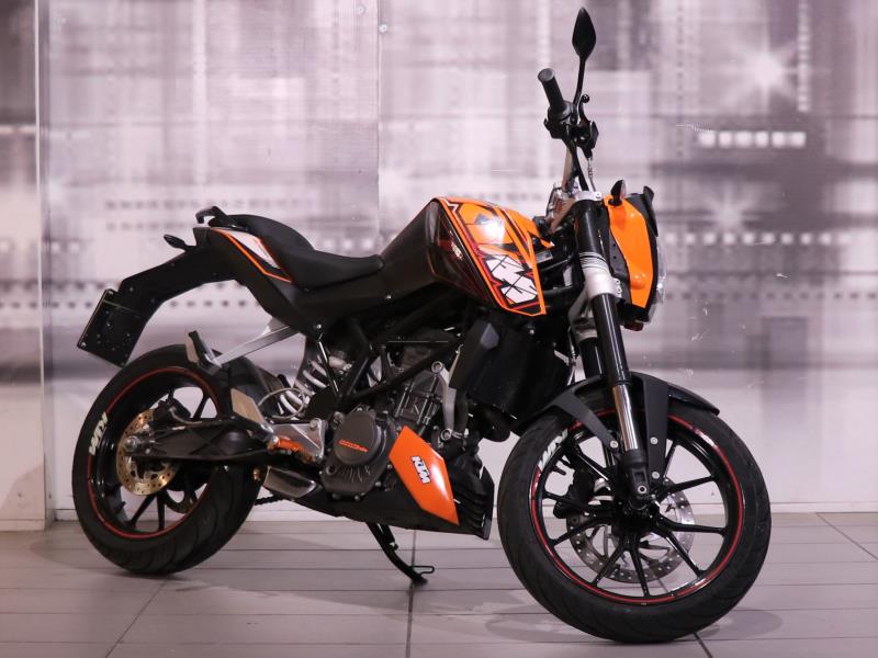 KTM 125 Duke Arancione usata - moto naked