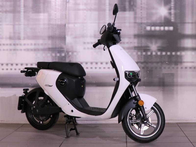 Super Soco CU L1 Mini White Ice usata - moto scooter maxiscooter