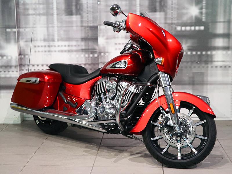 Indian Chieftain Limited Ruby Metallic - PROMO aziendale - moto custom