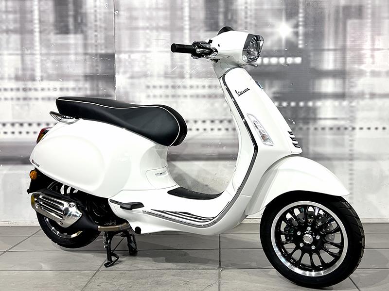 Piaggio Vespa Sprint 125 ABS Bianco Innocente nuova - moto scooter maxiscooter