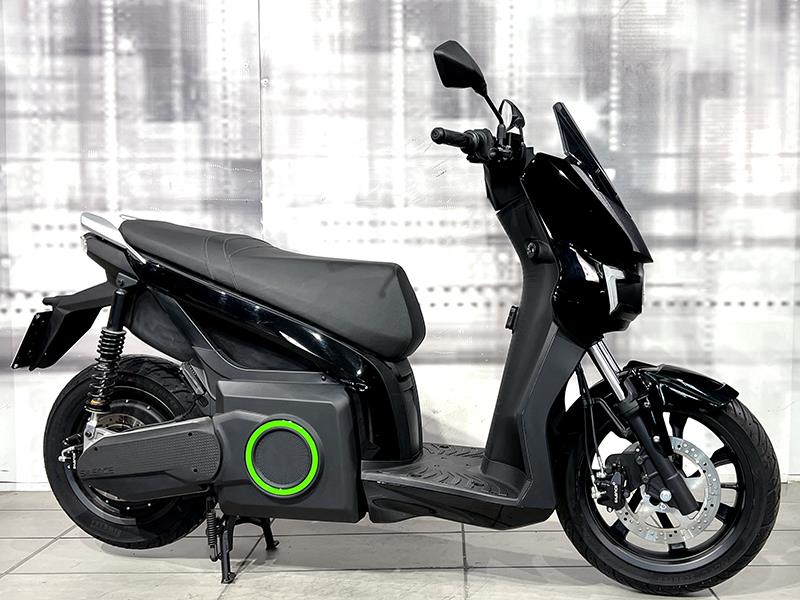 Silence S 01 Nero usata - moto scooter maxiscooter