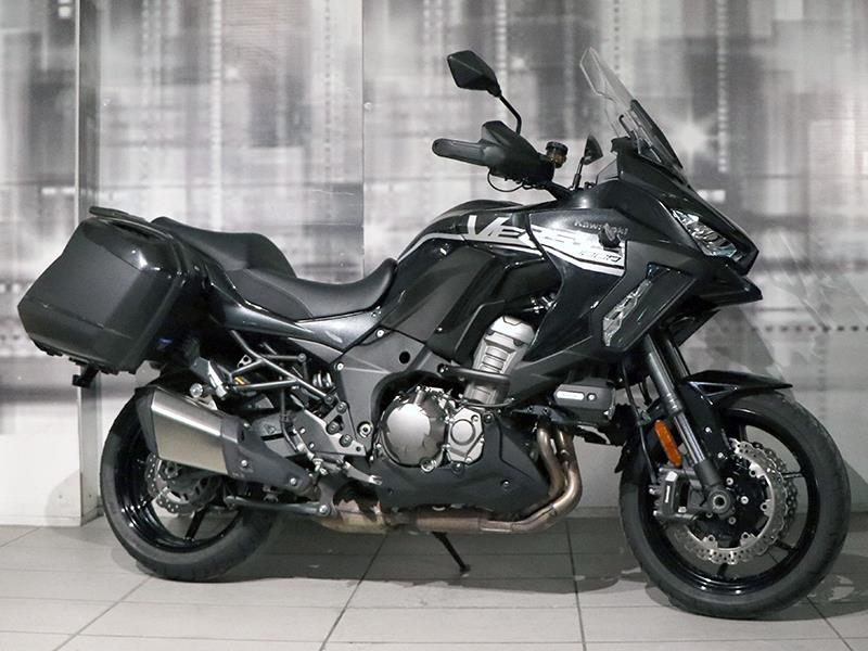Kawasaki Versys 1000 SE Tourer Plus Gray / Black (GY1) usata - moto crossover