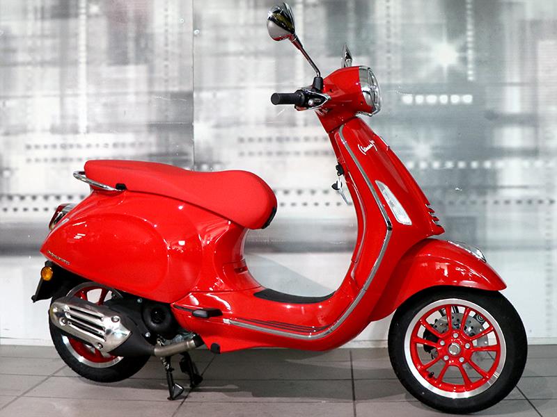 Piaggio Vespa Primavera 50 RED Red nuova - moto scooter maxiscooter