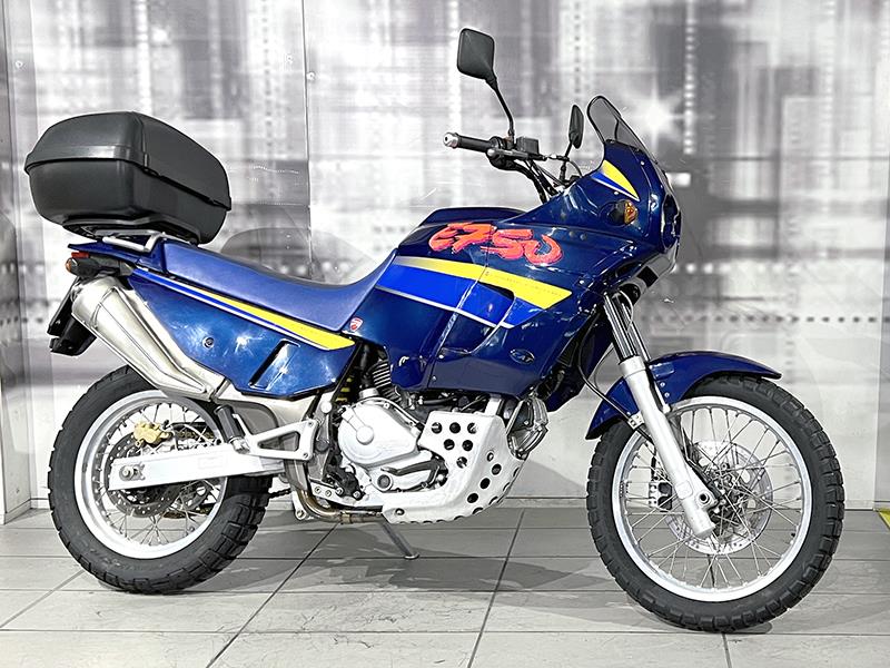 Cagiva Elefant 750 Blù usata - moto epoca