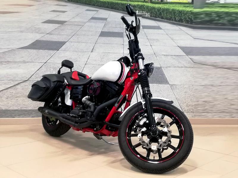 Harley Davidson FXDB Dyna Street Bob 1584 Bianco usata - moto custom