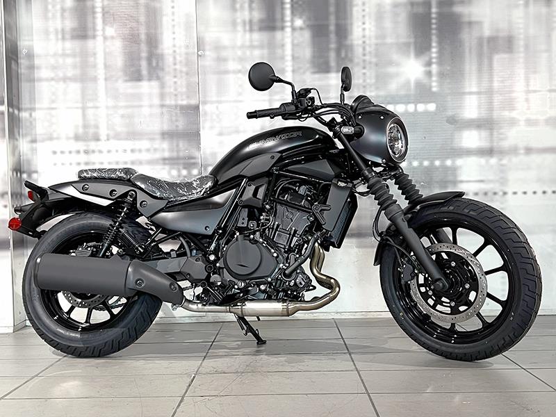 Kawasaki Eliminator 500 SE Carbon Gray nuova - moto naked