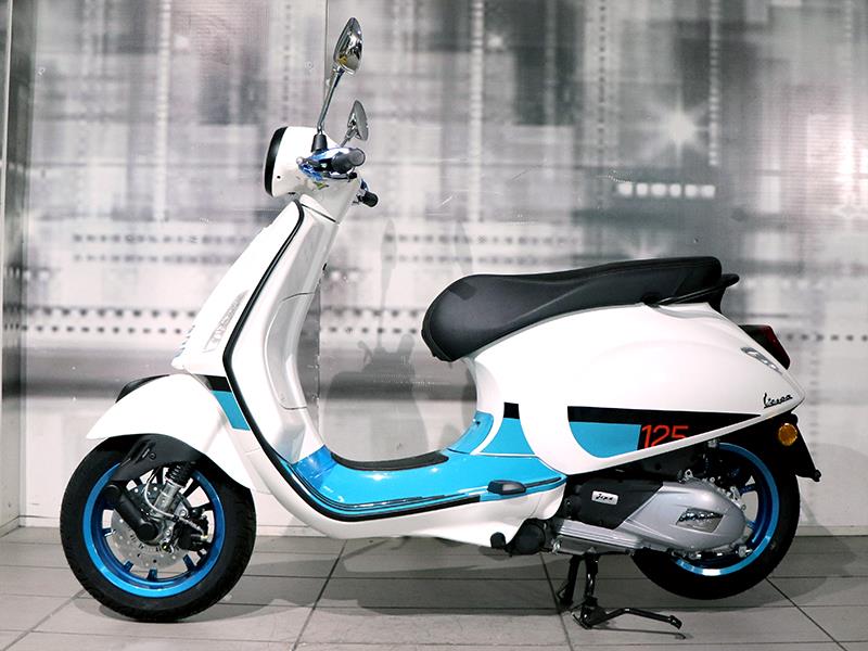 Gts 125 Vespa Gts 500 Prezzo Vespa Gts 125 Vespa Nuova Bianca