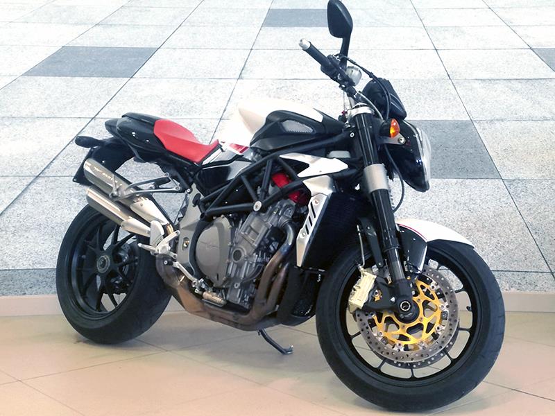 MV Agusta Brutale 910 R Bianco/Nero/Rosso usata - moto naked
