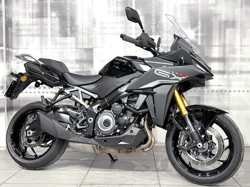 Suzuki GSX-S 1000 GX Nero Dubai aziendale - moto crossover
