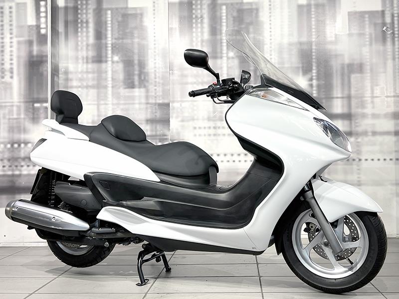 Yamaha Majesty 400 Bianco usata - moto scooter maxiscooter