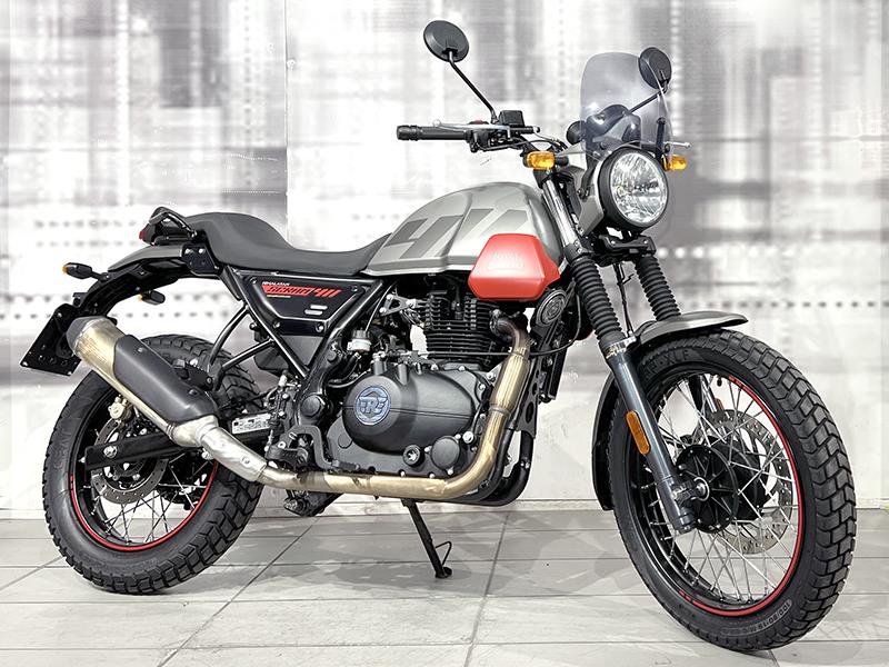 Royal Enfield Scram 411 Graphite Red usata - moto scrambler
