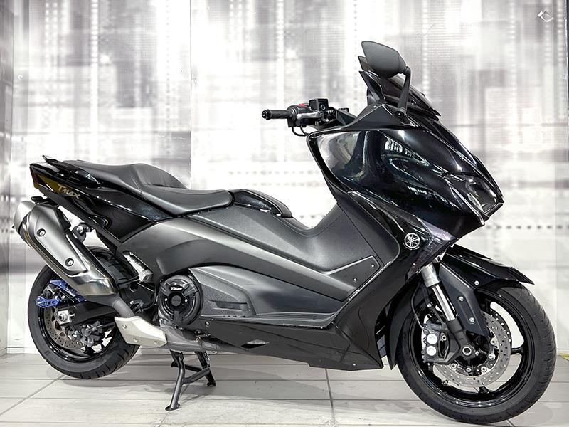 Yamaha TMax 530 ABS Nero lucido usata - moto scooter maxiscooter