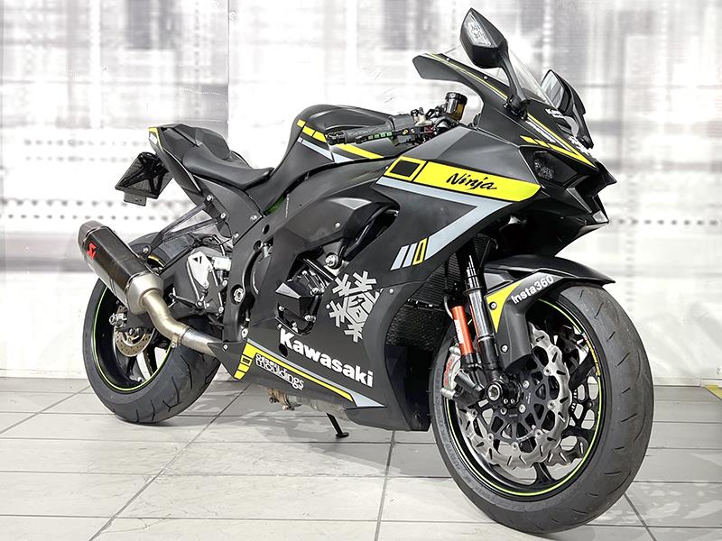 Kawasaki Ninja 1000 ZX-10RR Winter Test Replica usata - moto sportive