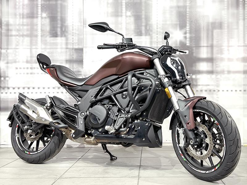 Benelli 502 C Rossa usata - moto custom