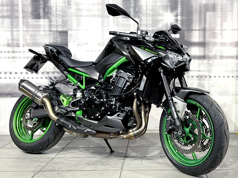Kawasaki Z 900 Gray/Green usata - moto naked