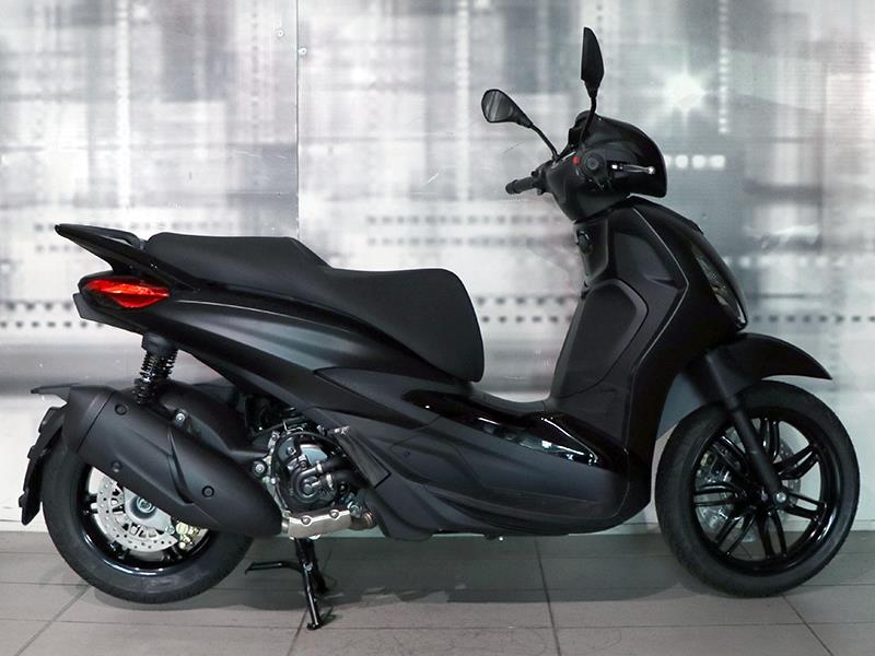 Beverly 400 Piaggio Beverly 300 Prestazioni Deep Black Beverly 300