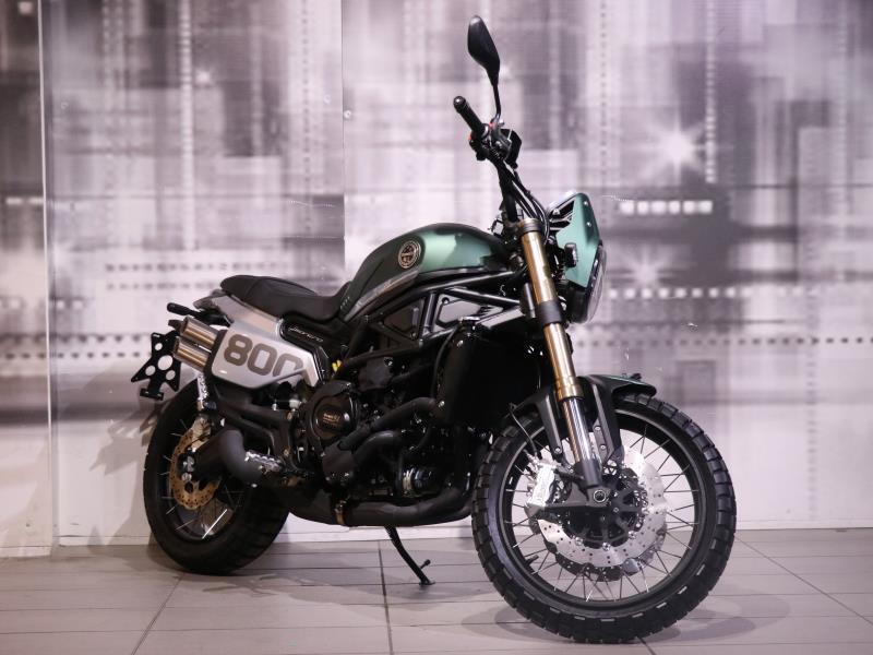 Benelli Leoncino Trail 800 Green aziendale - moto naked