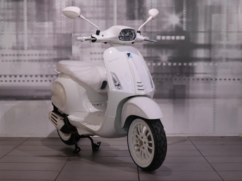 Piaggio Vespa Sprint 125 Justin Bieber Bianco aziendale - moto scooter maxiscooter