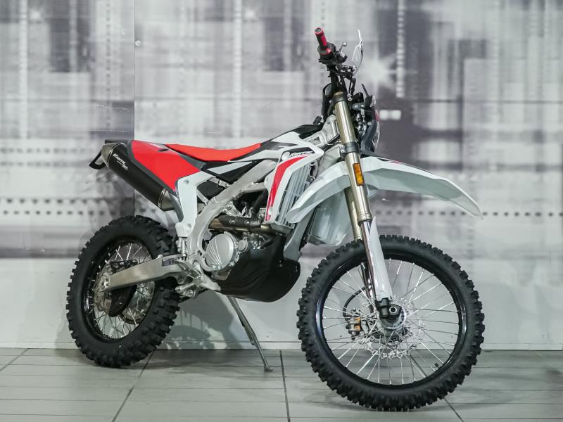 Fantic Motor XEF 250 Enduro 4T Bianco / Rosso / Nero aziendale - moto enduro racing