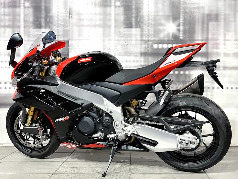 V4 1100 Aprilia Tuono V2 Usata APRILIA Tuono Acquistare Un Veicolo