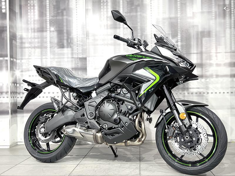 Kawasaki Versys 650 Gray/Black nuova - moto crossover