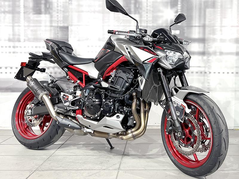 Kawasaki Z 900 Silver/Red usata - moto naked