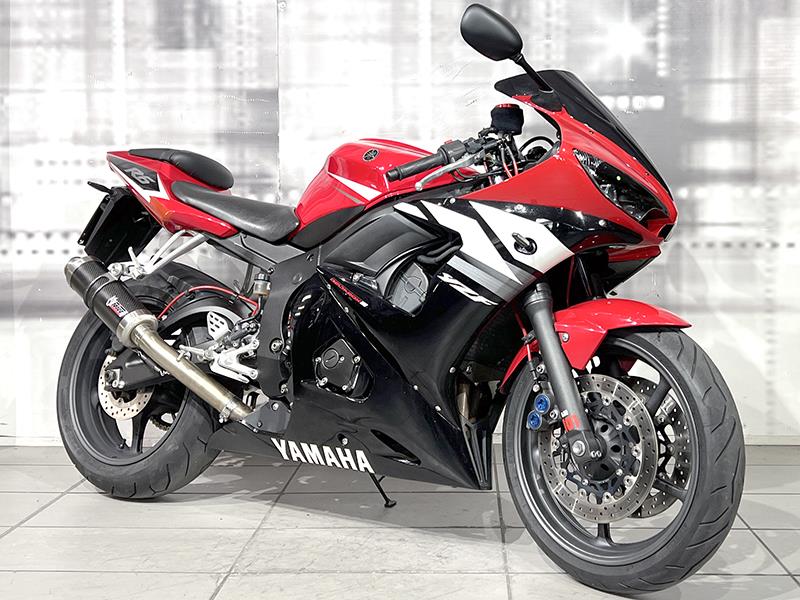 Yamaha YZF R6 Blu usata - moto sportive