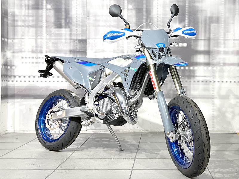 TM Moto SMR 125 Fi 2t Grigio nuova - moto supermotard