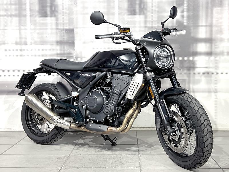 Brixton Crossfire 500 X Backstage Black usata - moto scrambler
