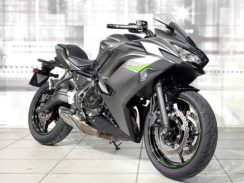 Kawasaki Ninja 650 Gray usata - moto sportive