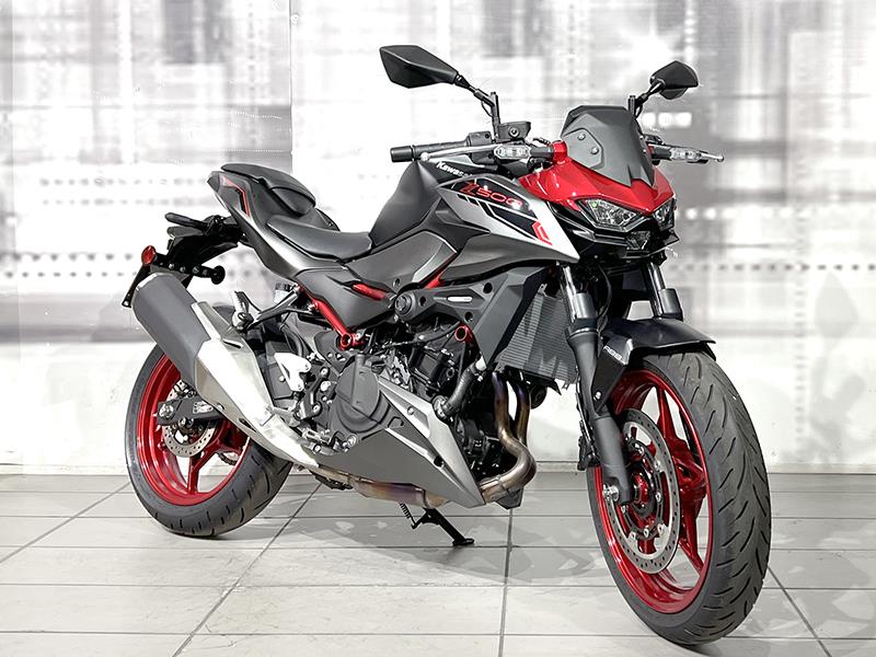 Kawasaki Z 500 SE Red usata - moto naked