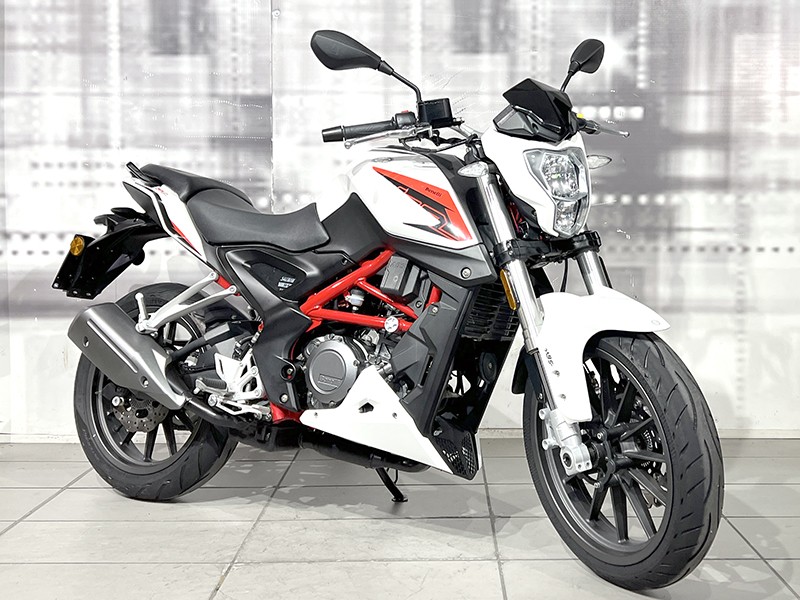 Benelli BN 251 Bianco usata - moto naked