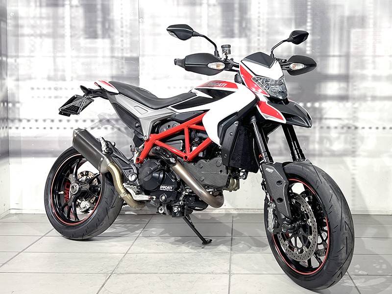 Ducati Hypermotard 821 SP Rosso/Bianco usata - moto supermotard